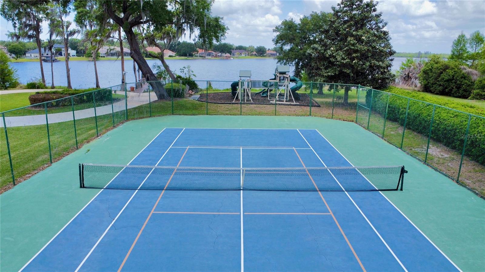 2068 ROBERTS POINT DR, WINDERMERE, FL, 34786