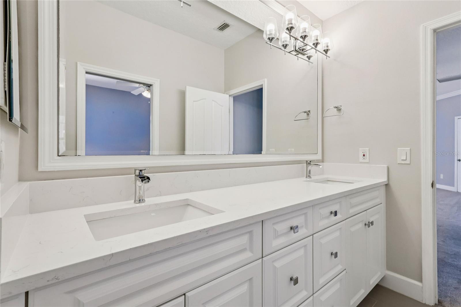 2068 ROBERTS POINT DR, WINDERMERE, FL, 34786