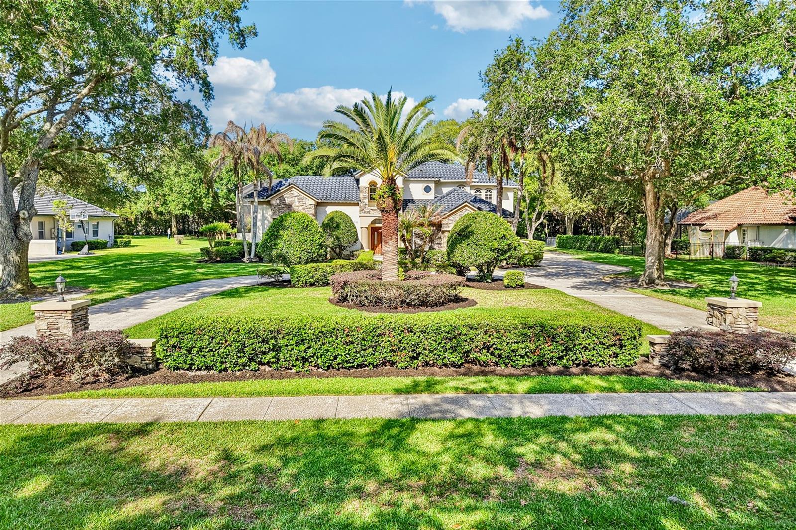 2068 ROBERTS POINT DR, WINDERMERE, FL, 34786