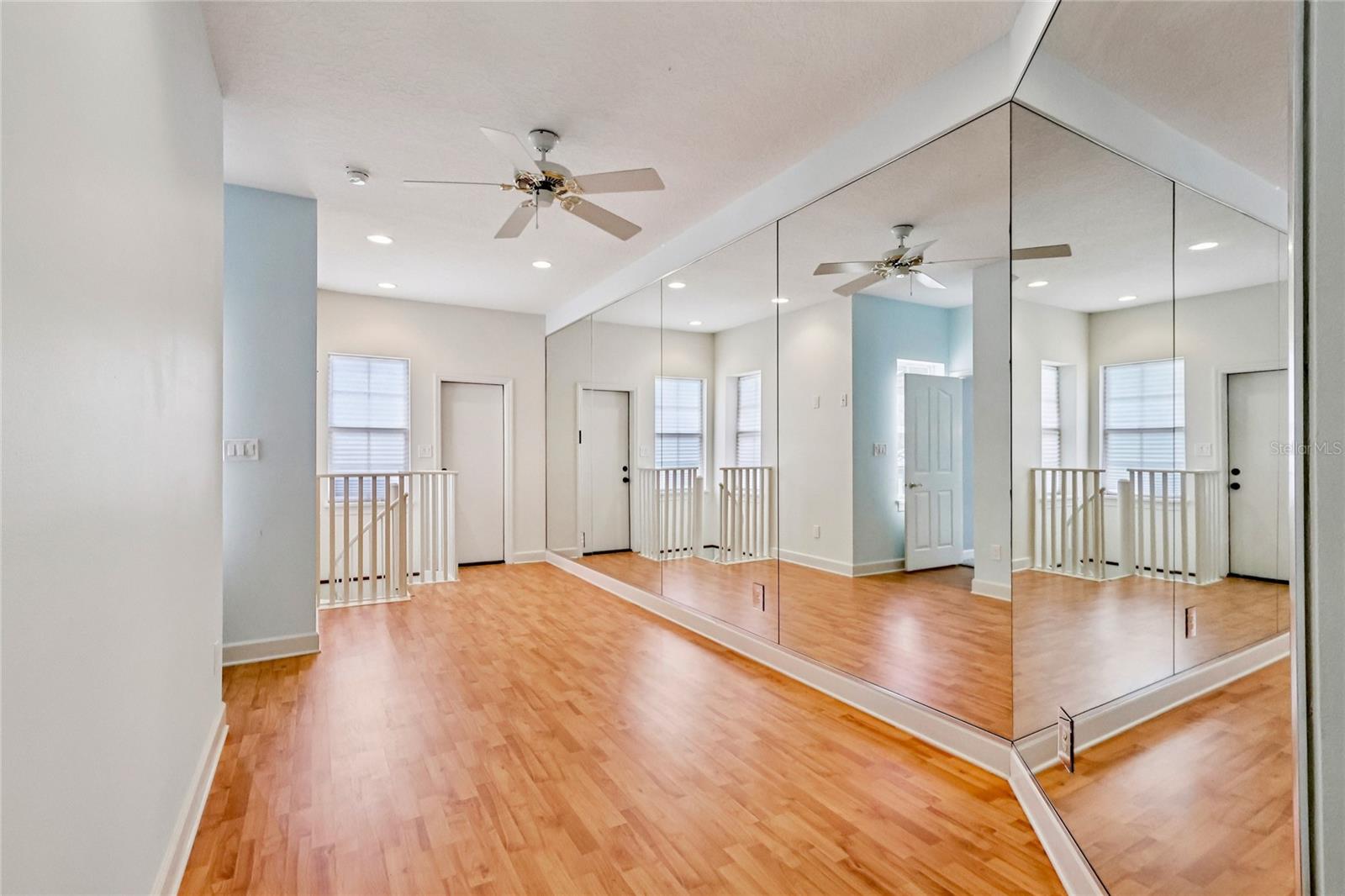 2068 ROBERTS POINT DR, WINDERMERE, FL, 34786