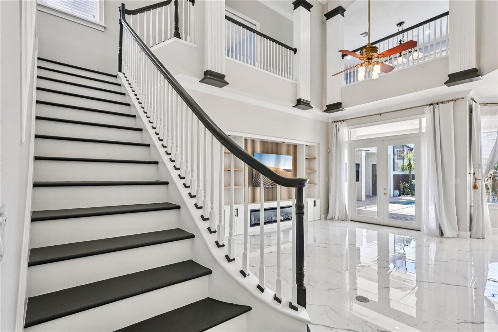 2068 ROBERTS POINT DR, WINDERMERE, FL, 34786