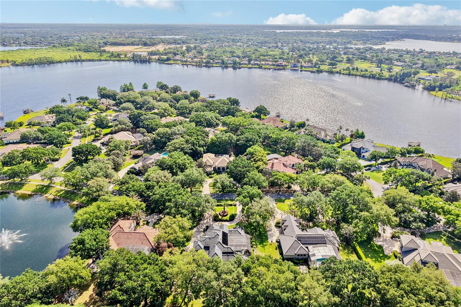 2068 ROBERTS POINT DR, WINDERMERE, FL, 34786