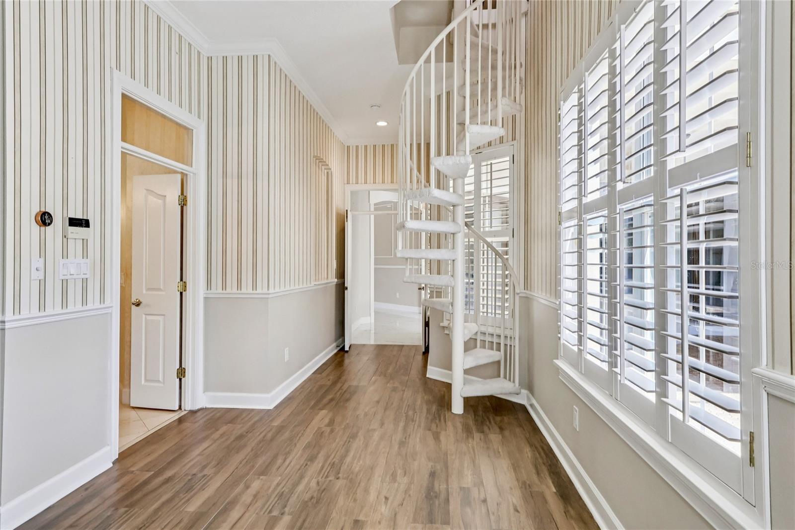 2068 ROBERTS POINT DR, WINDERMERE, FL, 34786