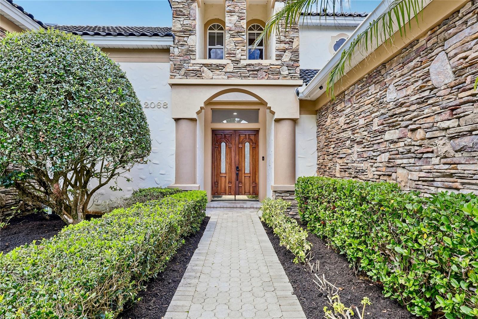 2068 ROBERTS POINT DR, WINDERMERE, FL, 34786