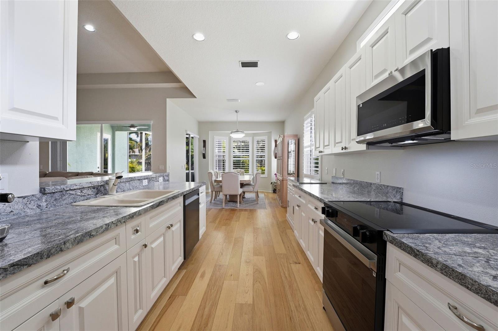 132 TALL TREES CT, SARASOTA, FL, 34232