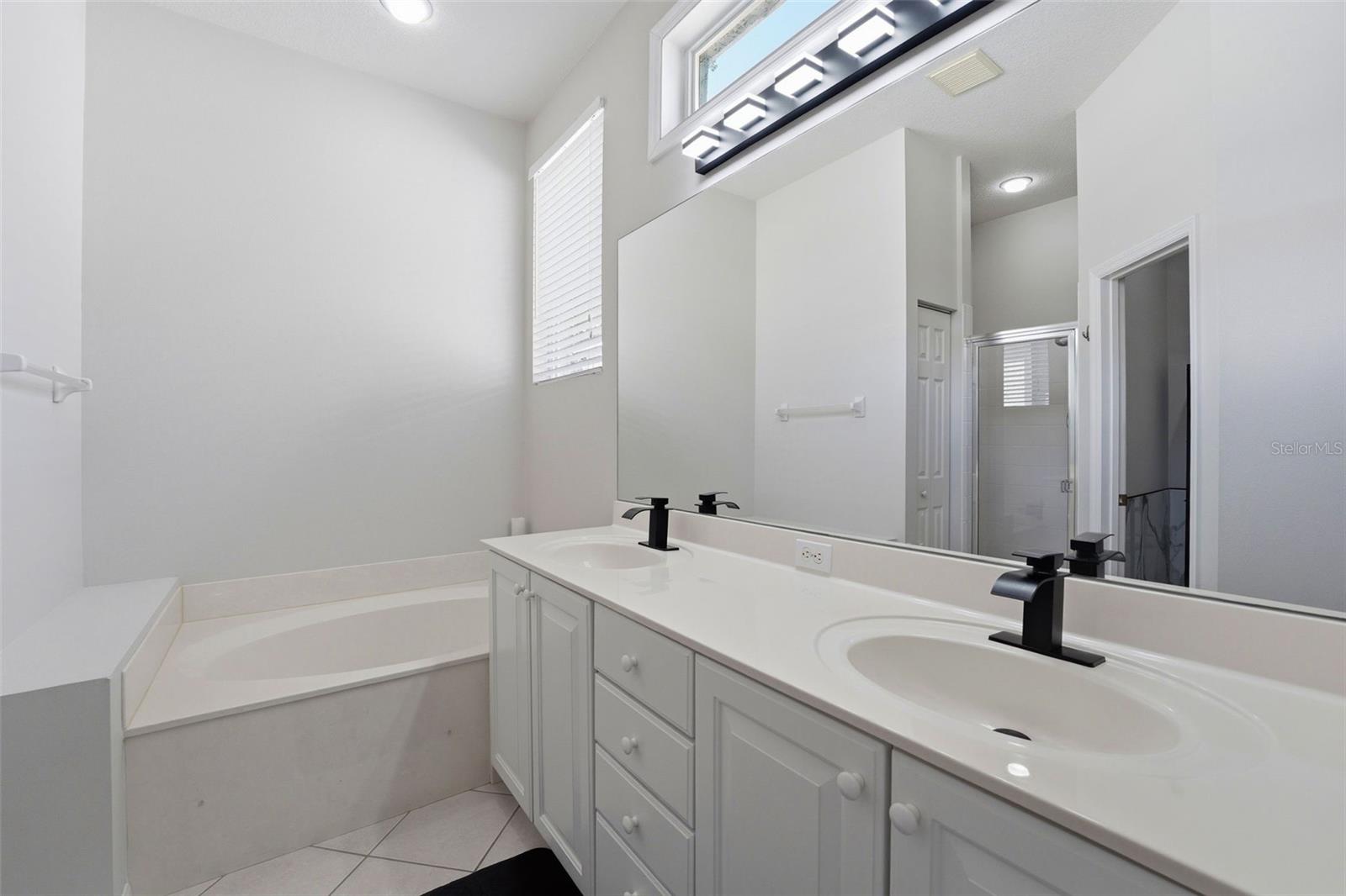 132 TALL TREES CT, SARASOTA, FL, 34232