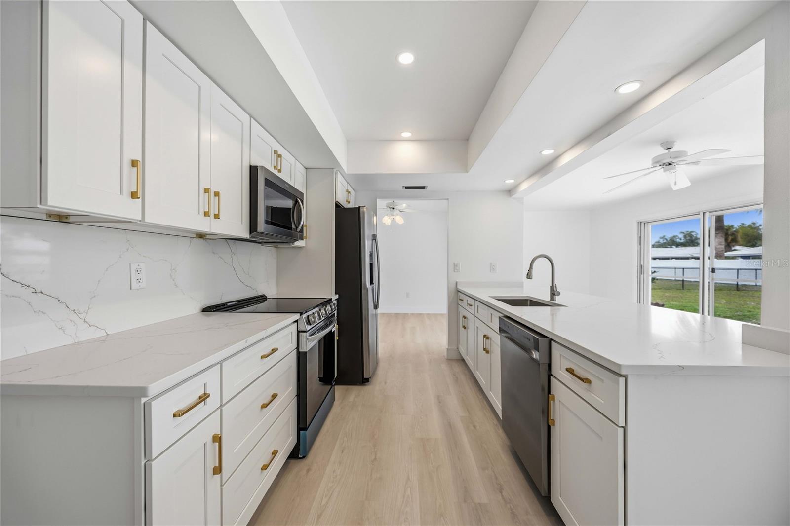 2501 CASS ST, SARASOTA, FL, 34231