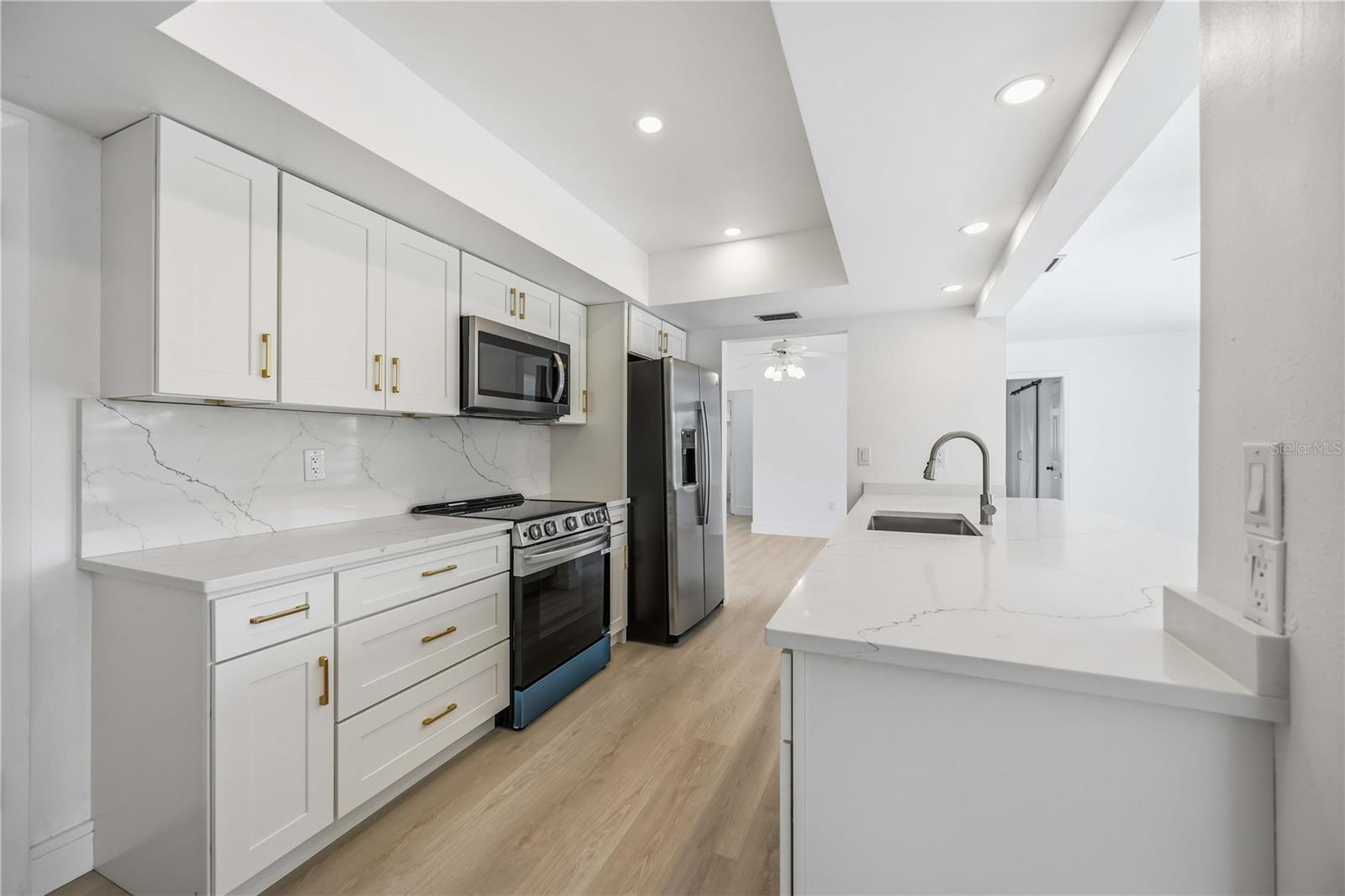 2501 CASS ST, SARASOTA, FL, 34231
