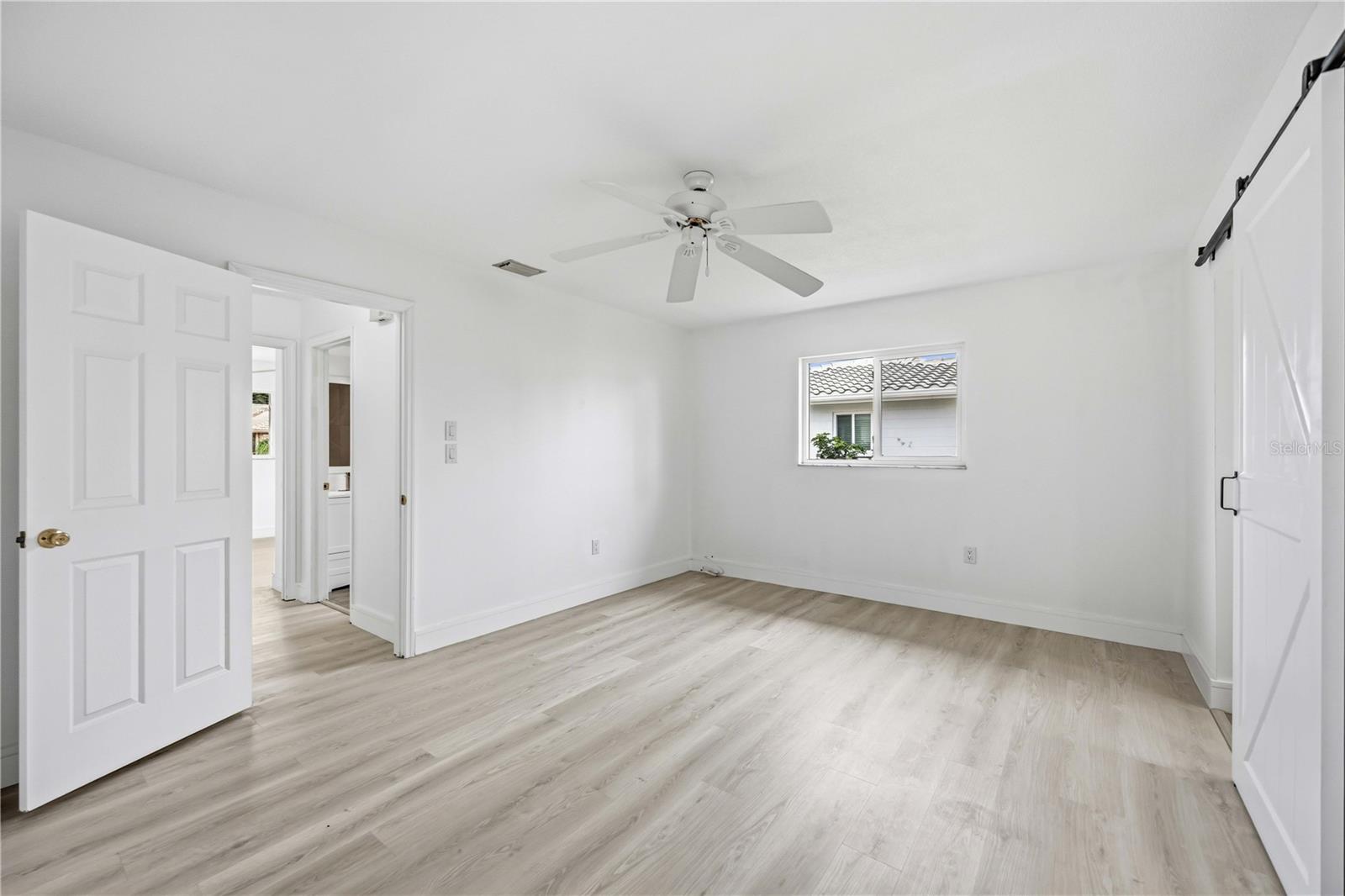 2501 CASS ST, SARASOTA, FL, 34231