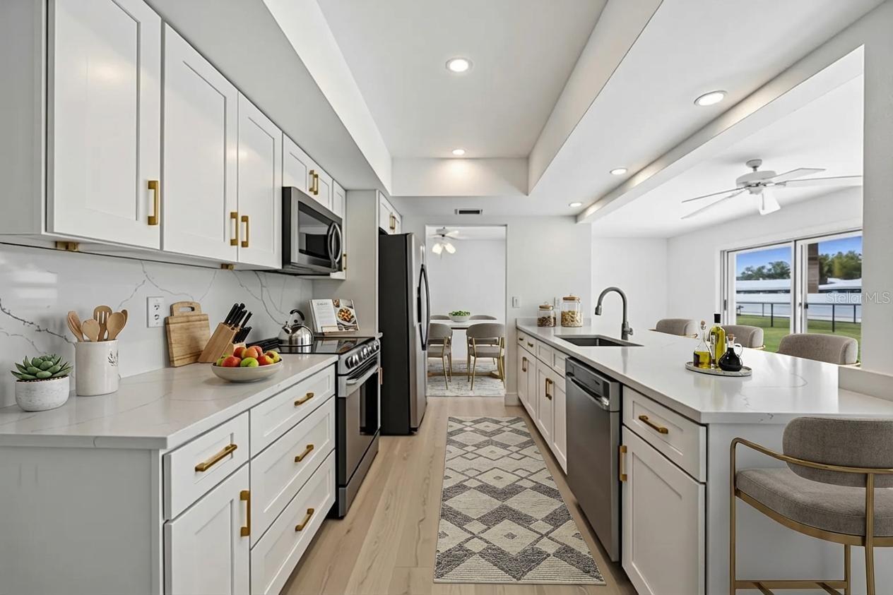 2501 CASS ST, SARASOTA, FL, 34231