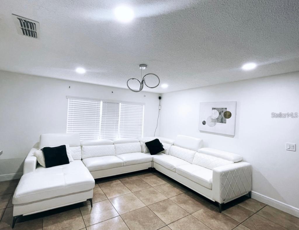 11331 CARDIFF DR, ORLANDO, FL, 32837