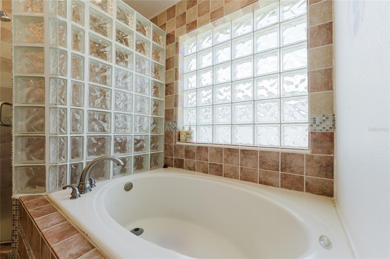 8859 FORT JEFFERSON BLVD, ORLANDO, FL, 32822