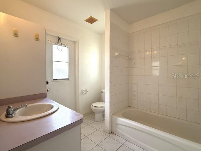 1241 S VENICE BLVD, VENICE, FL, 34293