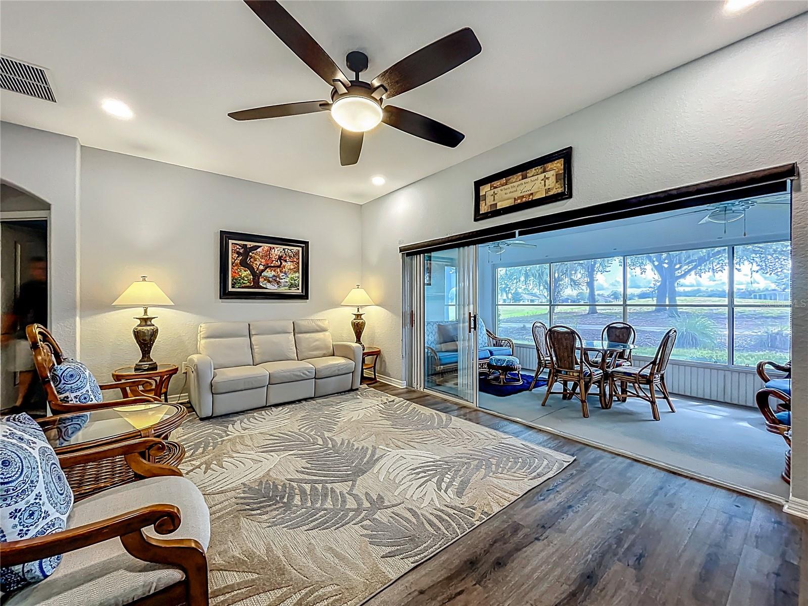 27327 ROANOKE DR, LEESBURG, FL, 34748