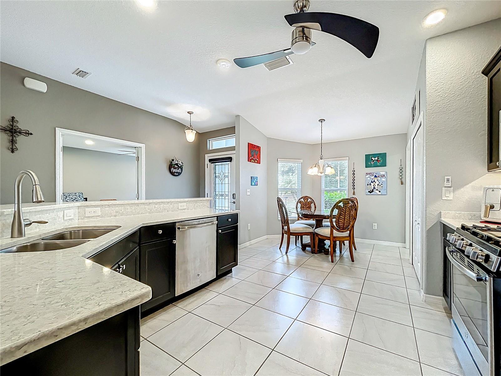 27327 ROANOKE DR, LEESBURG, FL, 34748