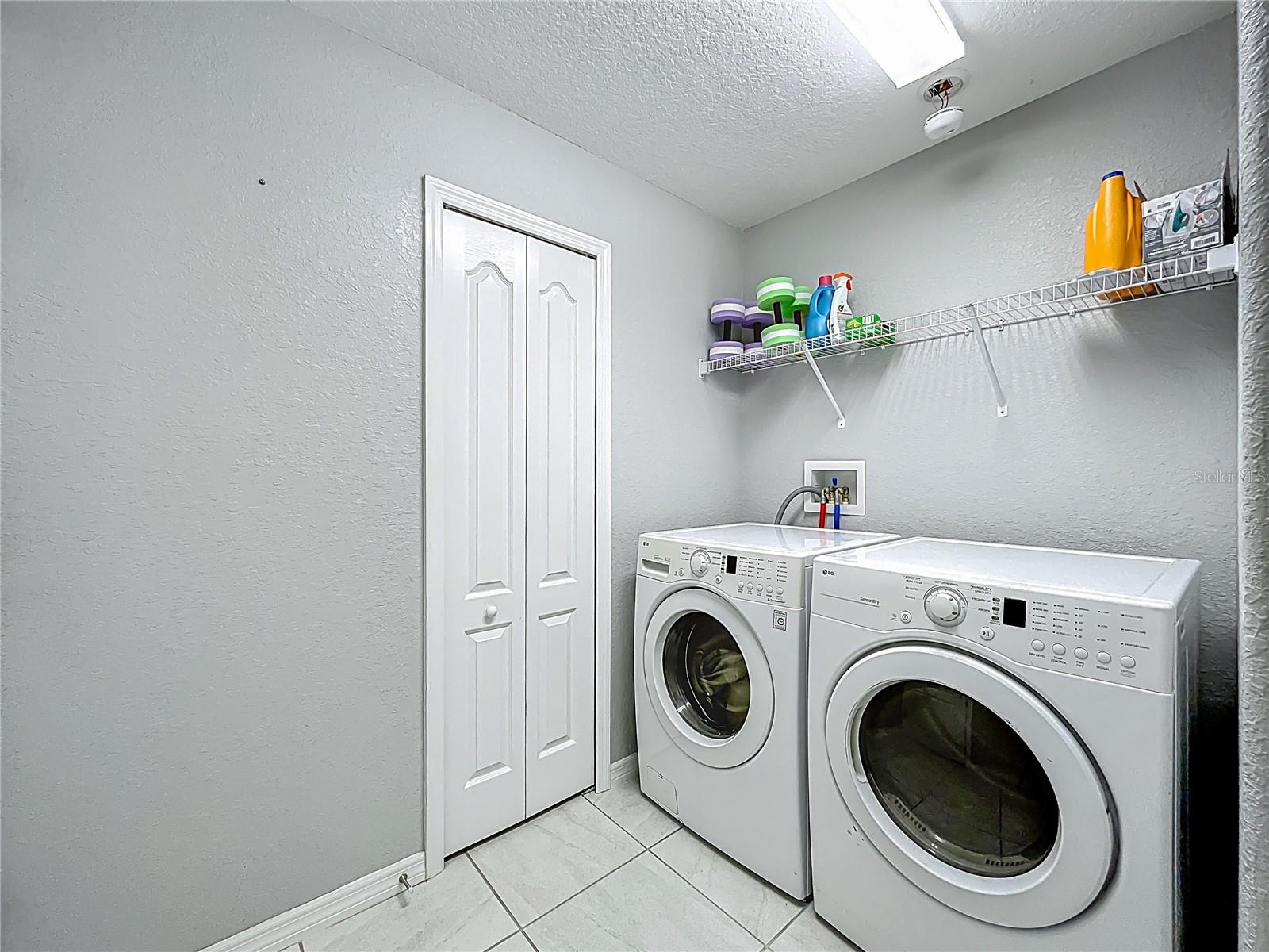 27327 ROANOKE DR, LEESBURG, FL, 34748