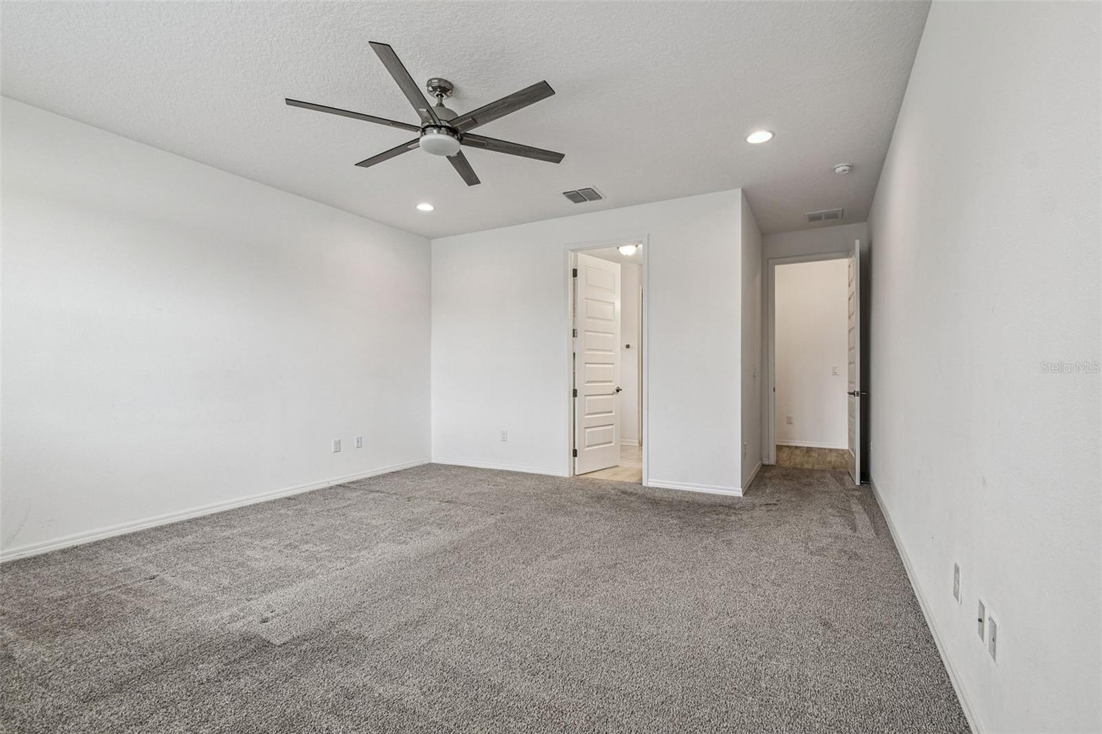 10752 GREEN HARVEST DR, RIVERVIEW, FL, 33578