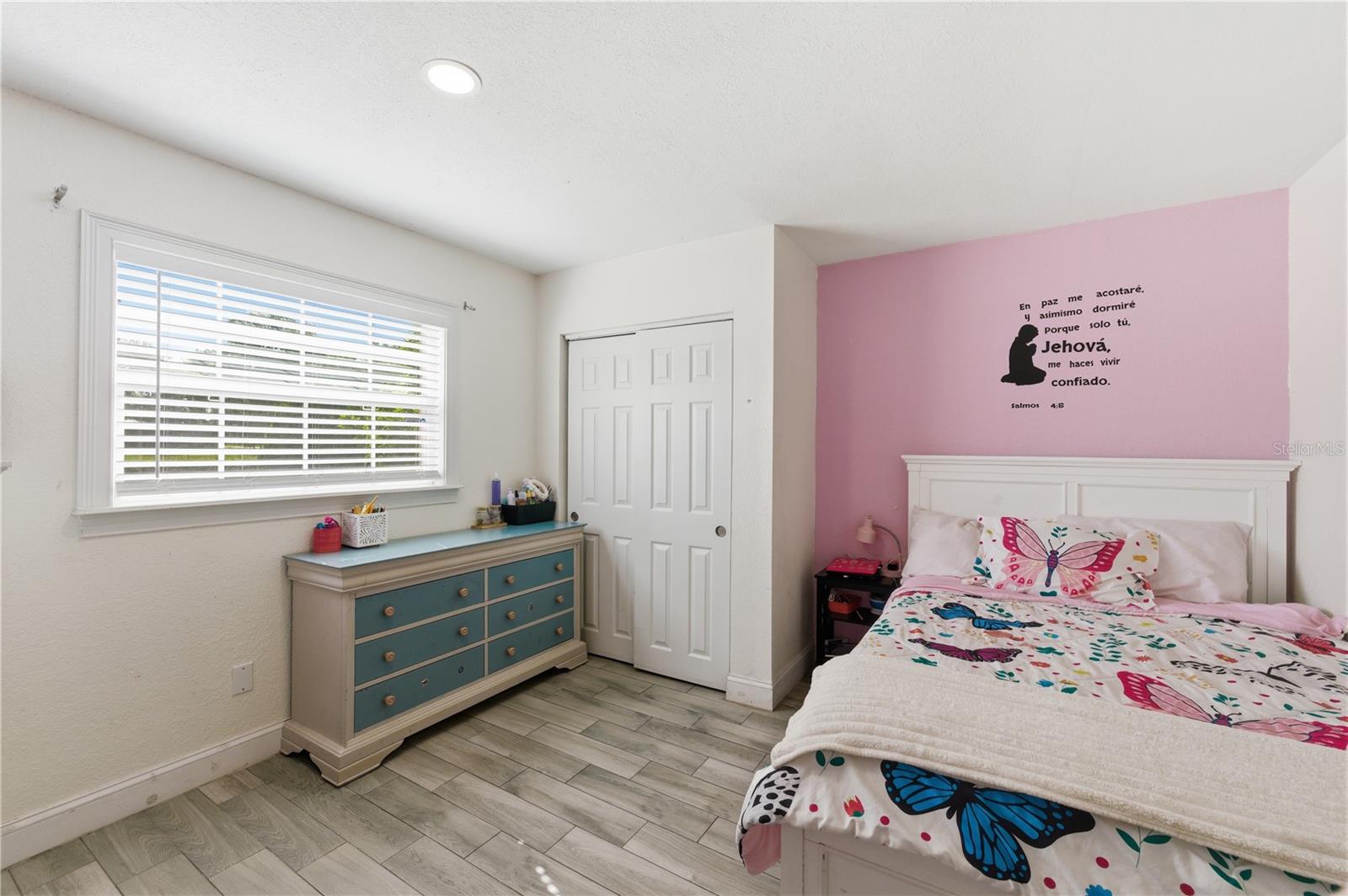 214 N THOMPSON RD, APOPKA, FL, 32703