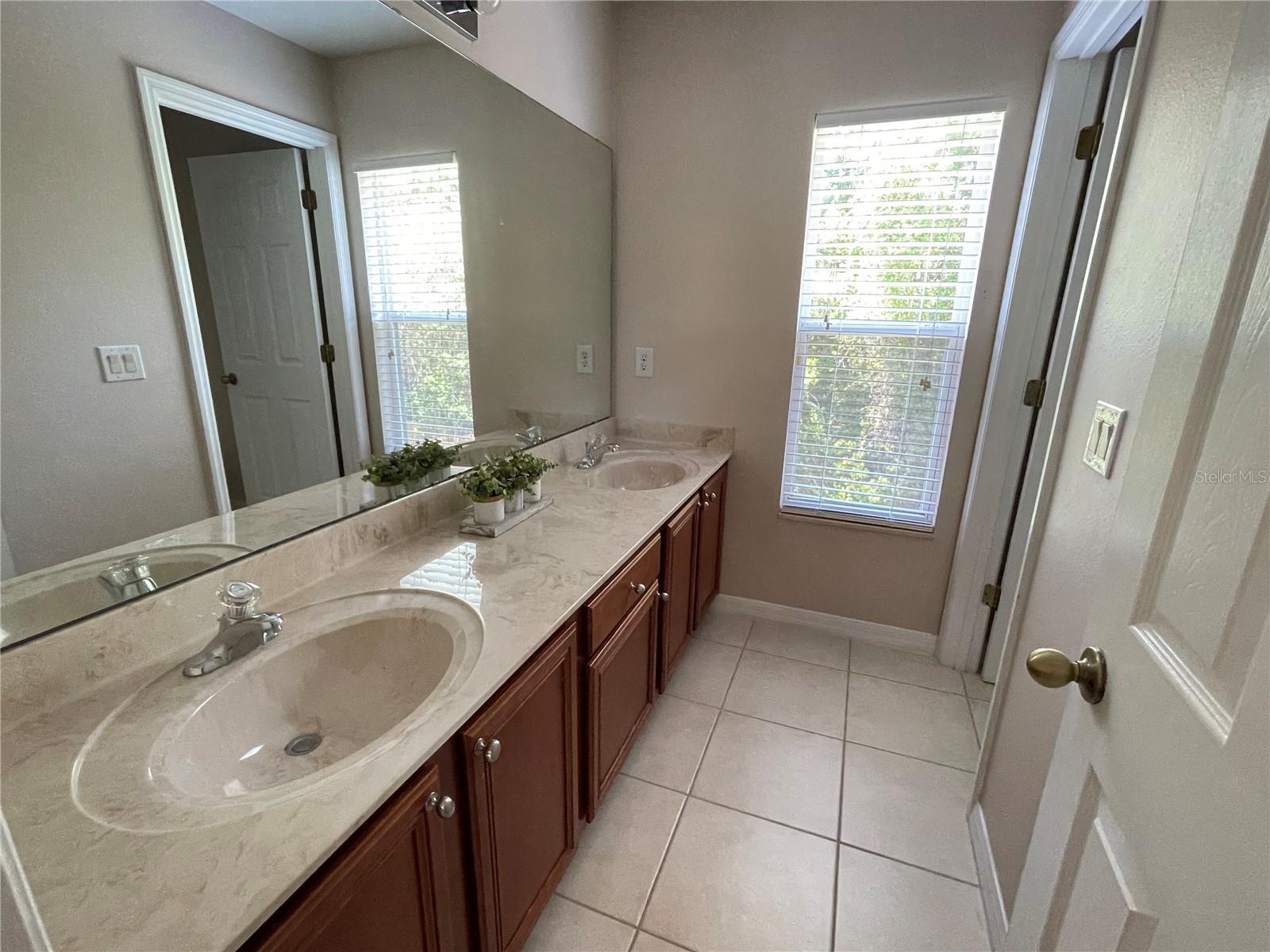 9978 BENNINGTON CHASE DR, ORLANDO, FL, 32829