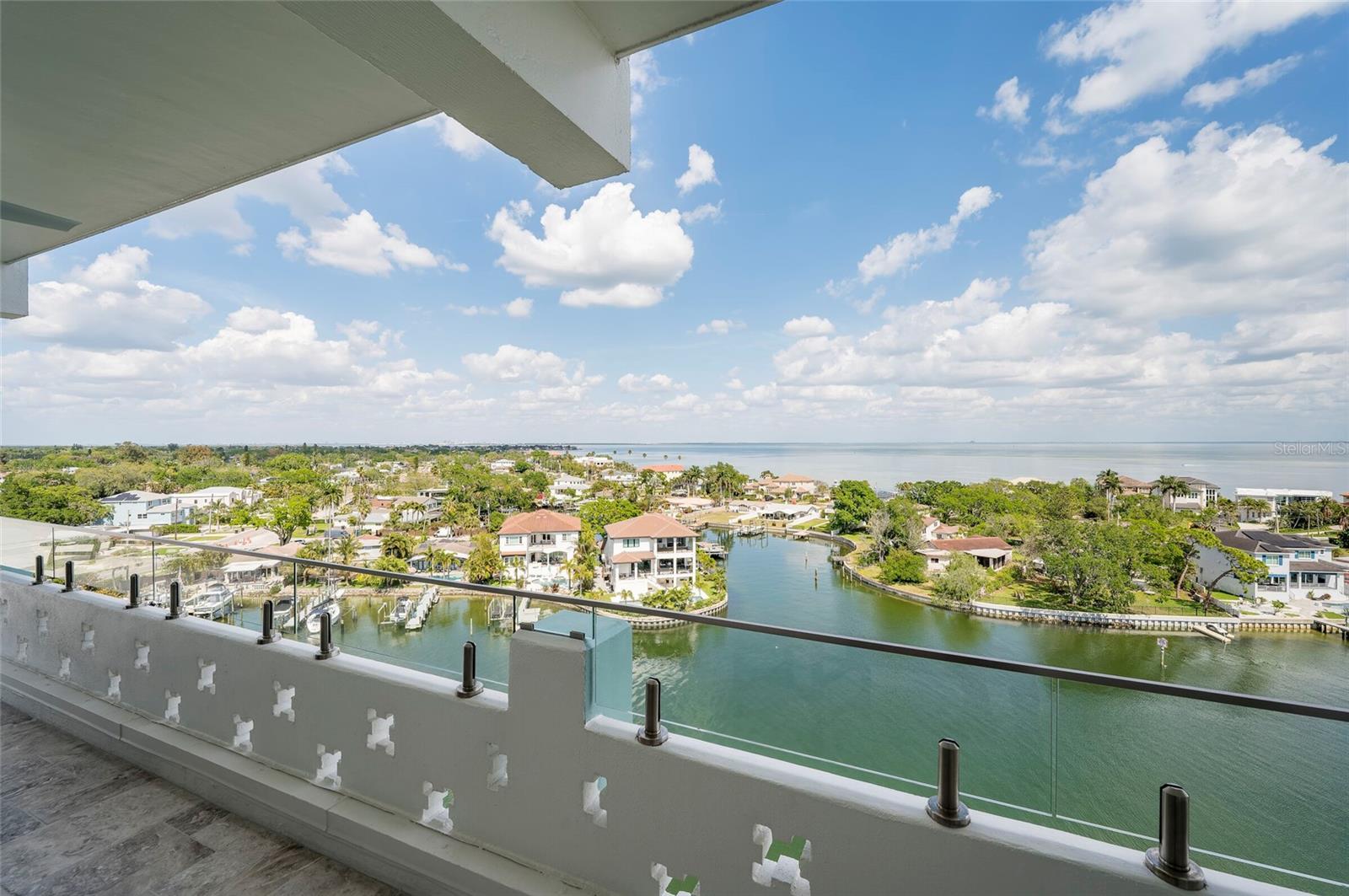 1365 SNELL ISLE BLVD NE #9A, ST PETERSBURG, FL, 33704