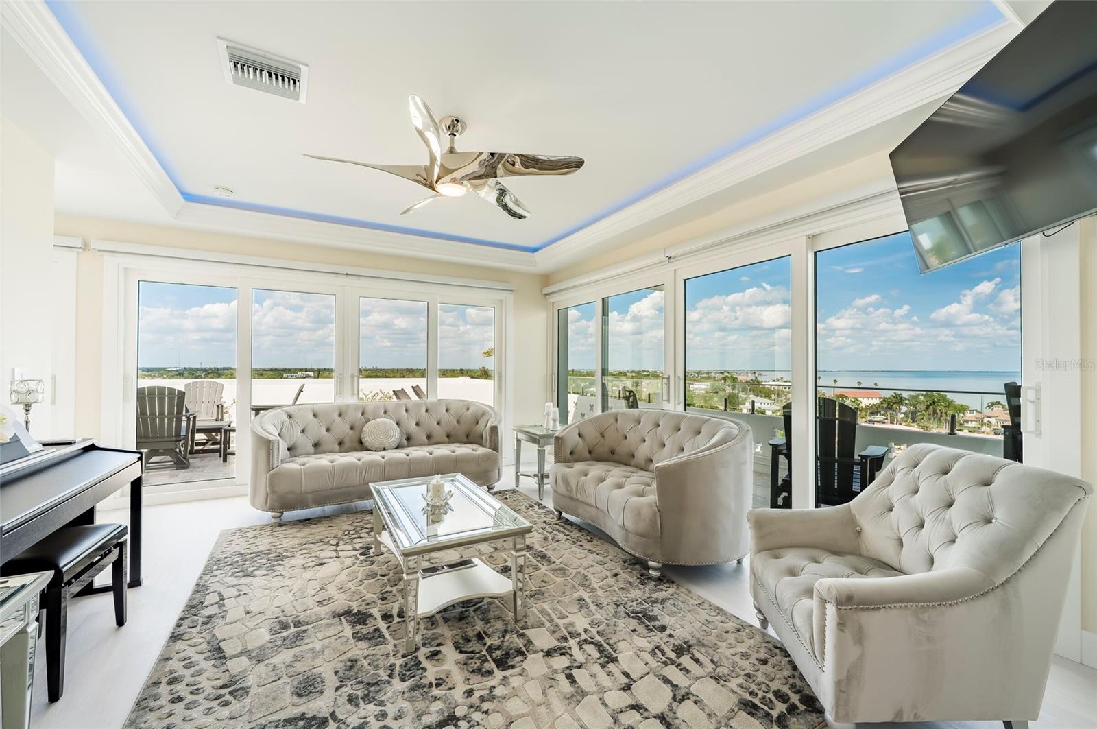 1365 SNELL ISLE BLVD NE #9A, ST PETERSBURG, FL, 33704