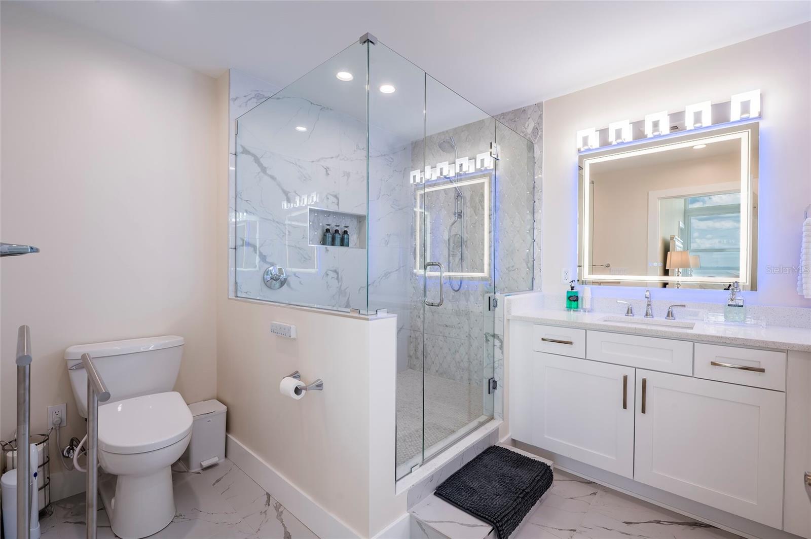 1365 SNELL ISLE BLVD NE #9A, ST PETERSBURG, FL, 33704