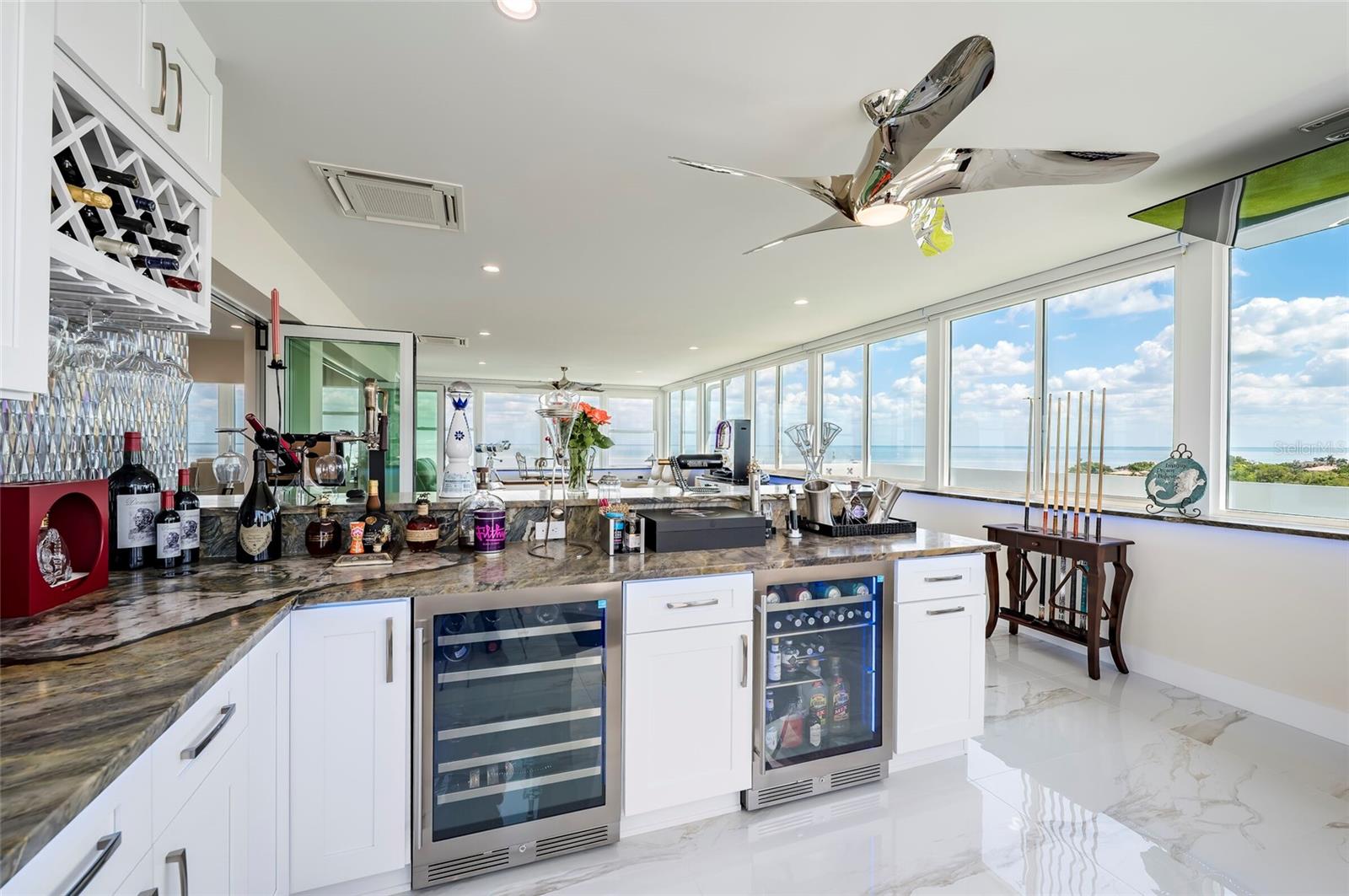 1365 SNELL ISLE BLVD NE #9A, ST PETERSBURG, FL, 33704