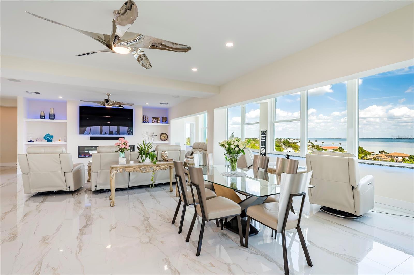 1365 SNELL ISLE BLVD NE #9A, ST PETERSBURG, FL, 33704