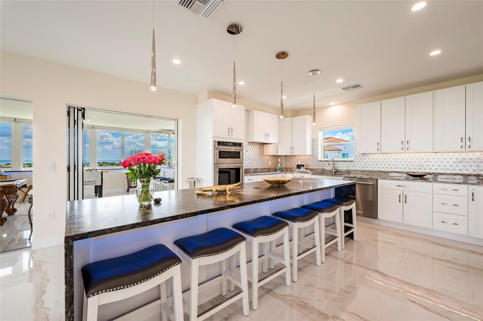 1365 SNELL ISLE BLVD NE #9A, ST PETERSBURG, FL, 33704