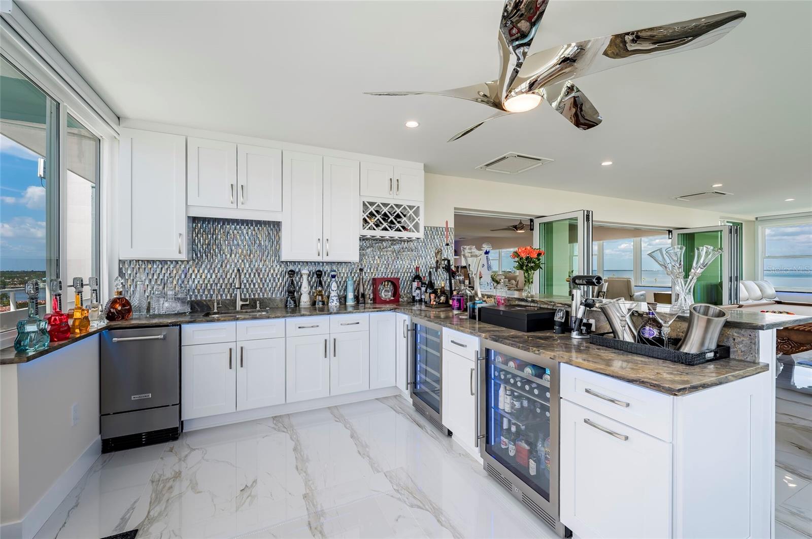 1365 SNELL ISLE BLVD NE #9A, ST PETERSBURG, FL, 33704
