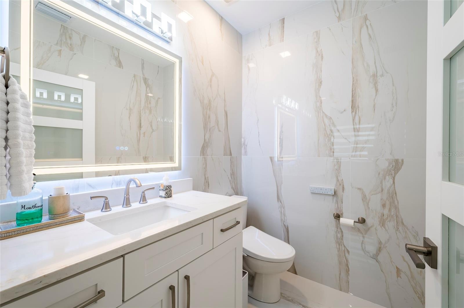 1365 SNELL ISLE BLVD NE #9A, ST PETERSBURG, FL, 33704