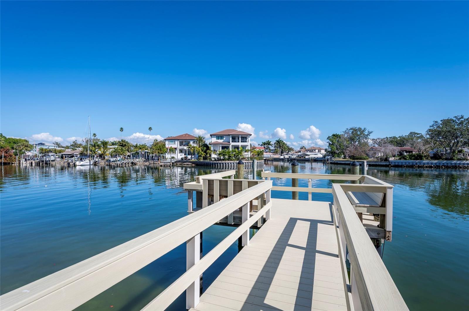1365 SNELL ISLE BLVD NE #9A, ST PETERSBURG, FL, 33704
