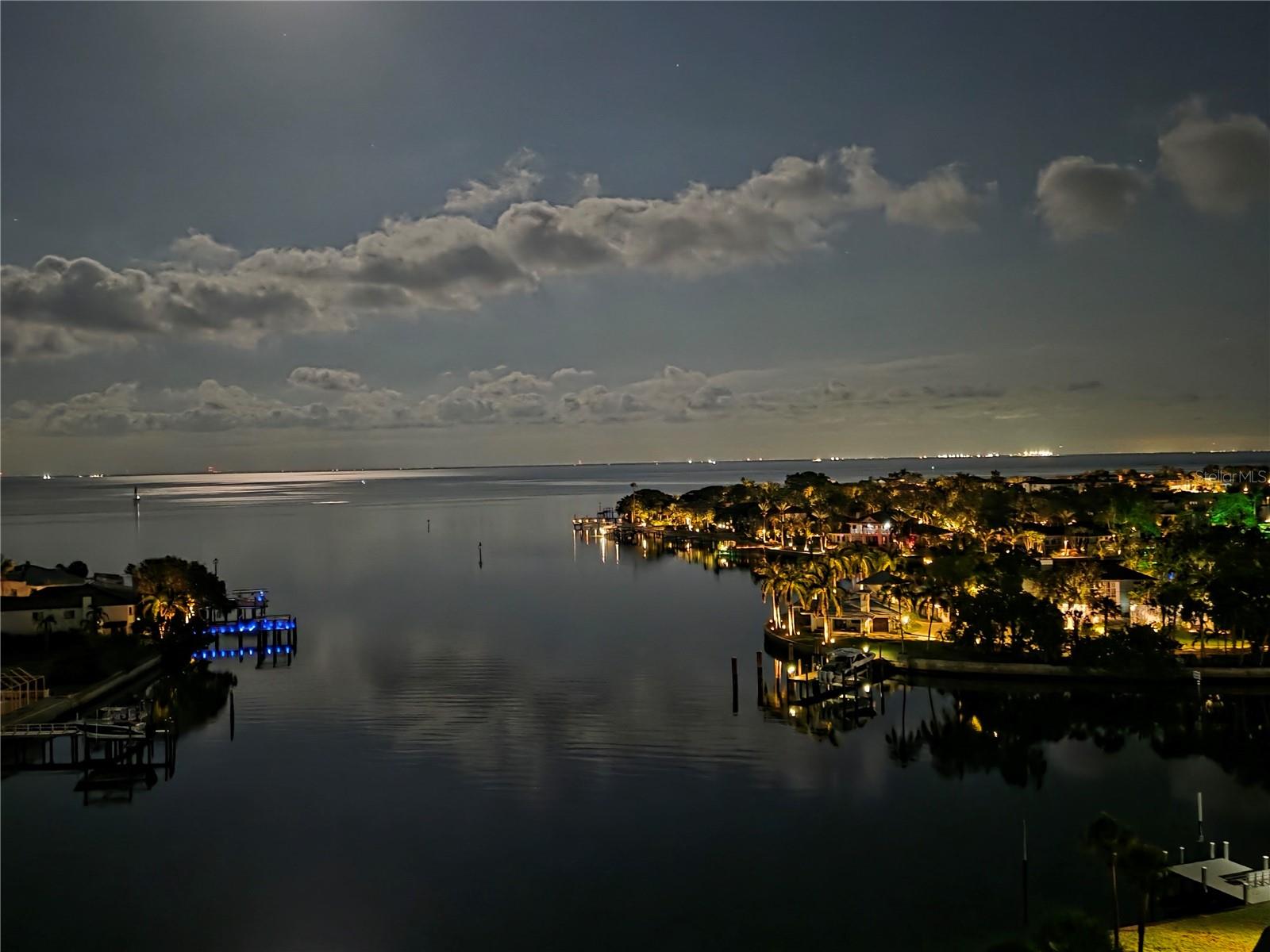 1365 SNELL ISLE BLVD NE #9A, ST PETERSBURG, FL, 33704