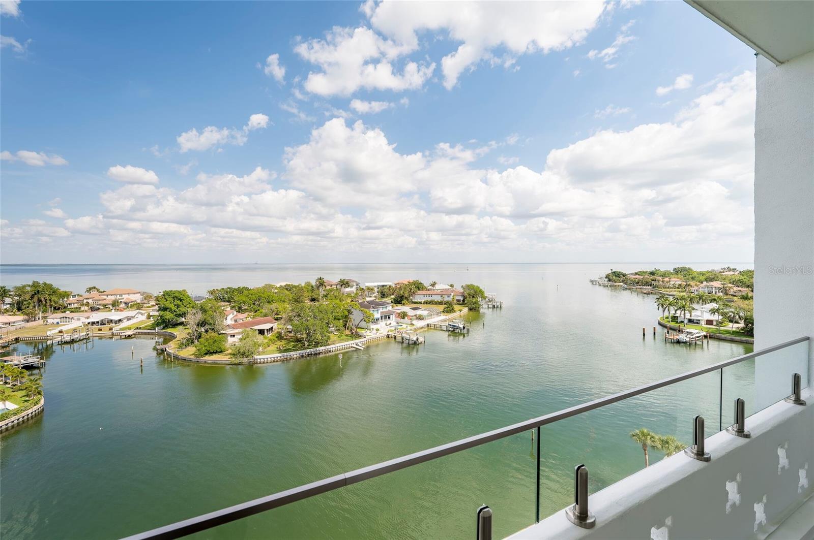1365 SNELL ISLE BLVD NE #9A, ST PETERSBURG, FL, 33704