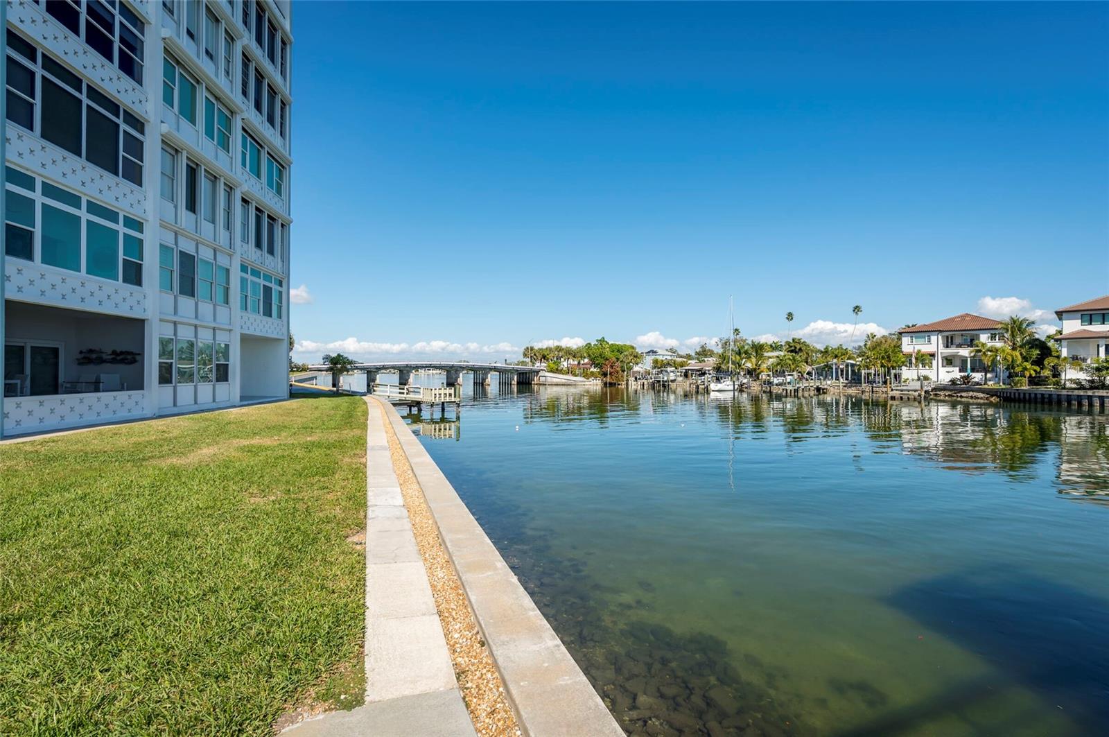 1365 SNELL ISLE BLVD NE #9A, ST PETERSBURG, FL, 33704