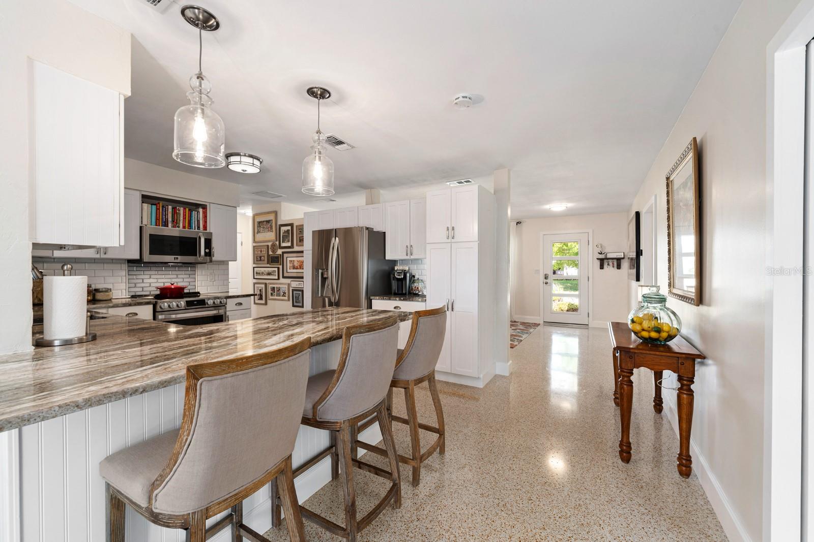 1100 36TH AVE NE, ST PETERSBURG, FL, 33704