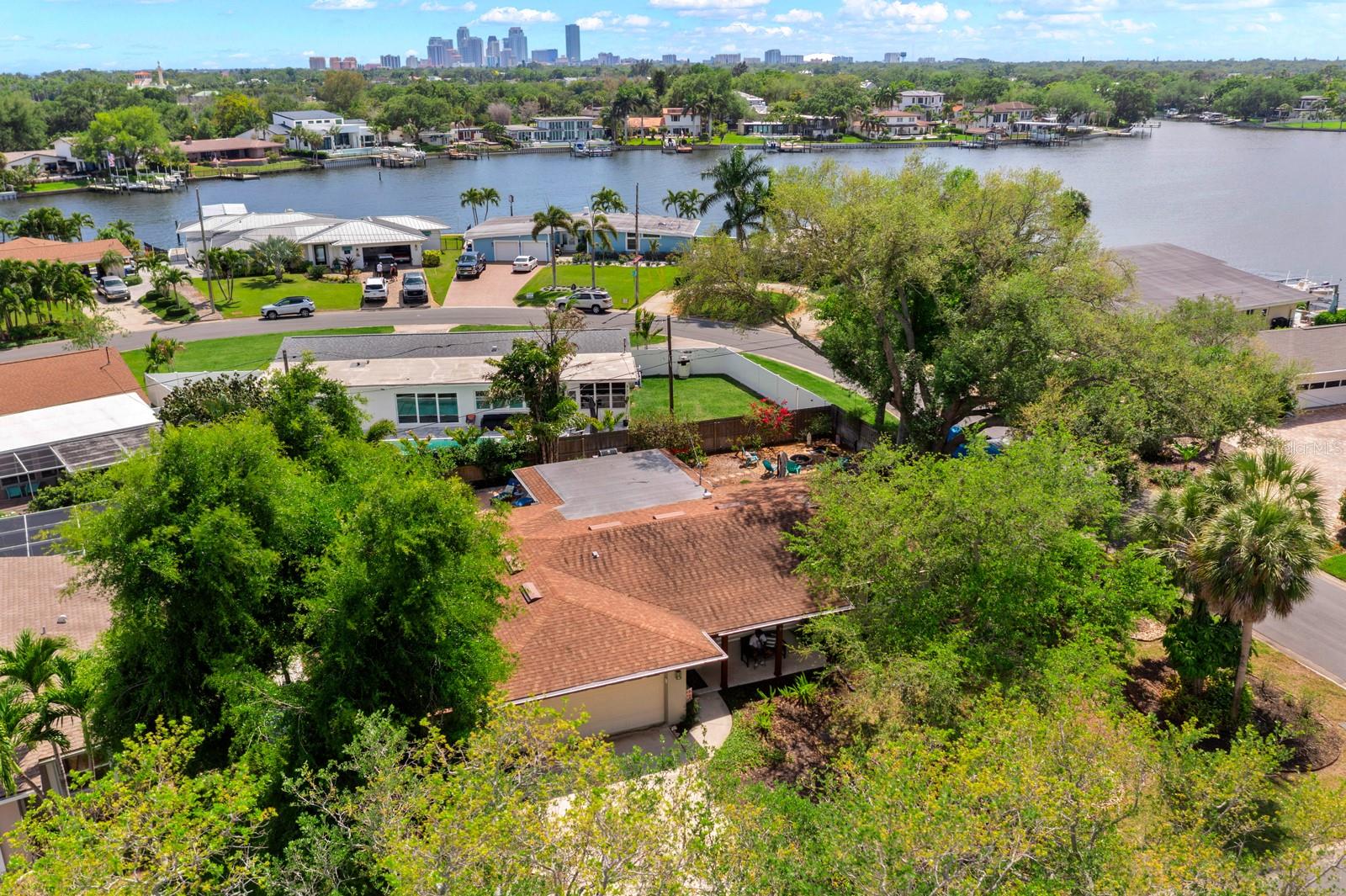 1100 36TH AVE NE, ST PETERSBURG, FL, 33704