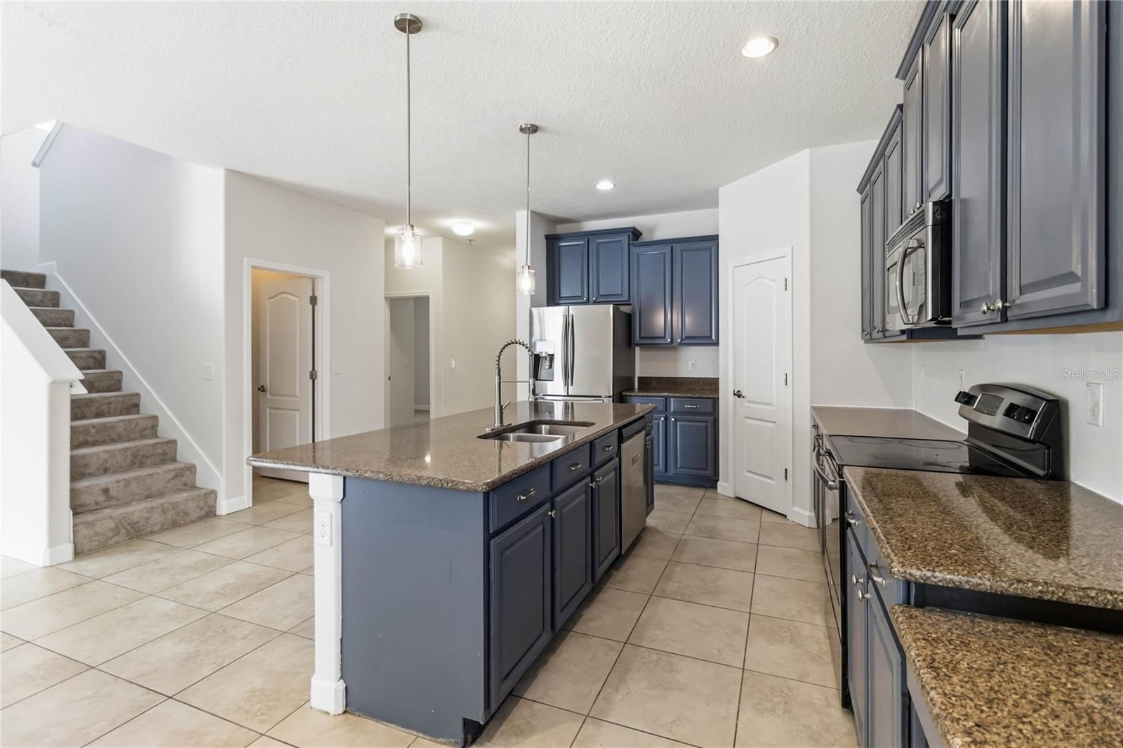 3209 BAYFLOWER AVE, ST CLOUD, FL, 34773