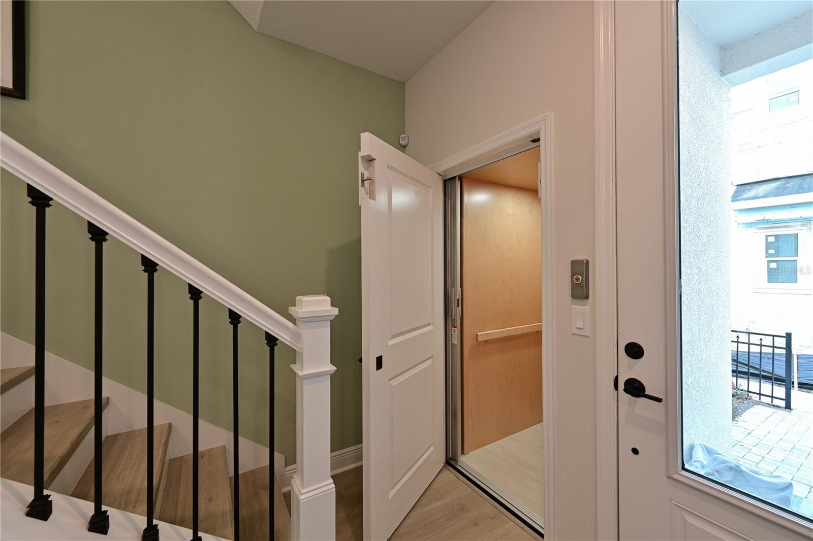 2451 MANGUM CT, SARASOTA, FL, 34237