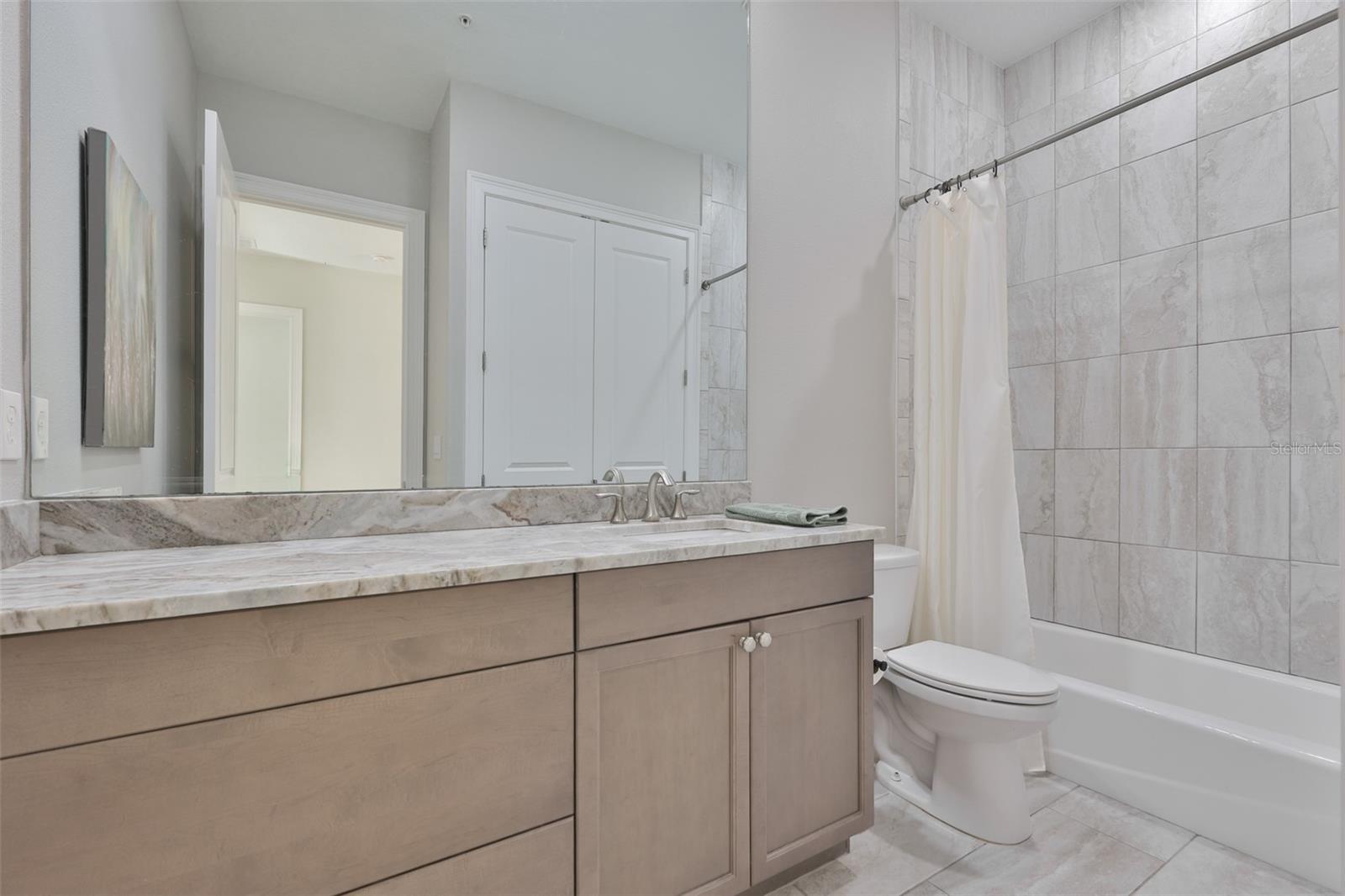 7835 HIDDEN CREEK LOOP #102, BRADENTON, FL, 34202