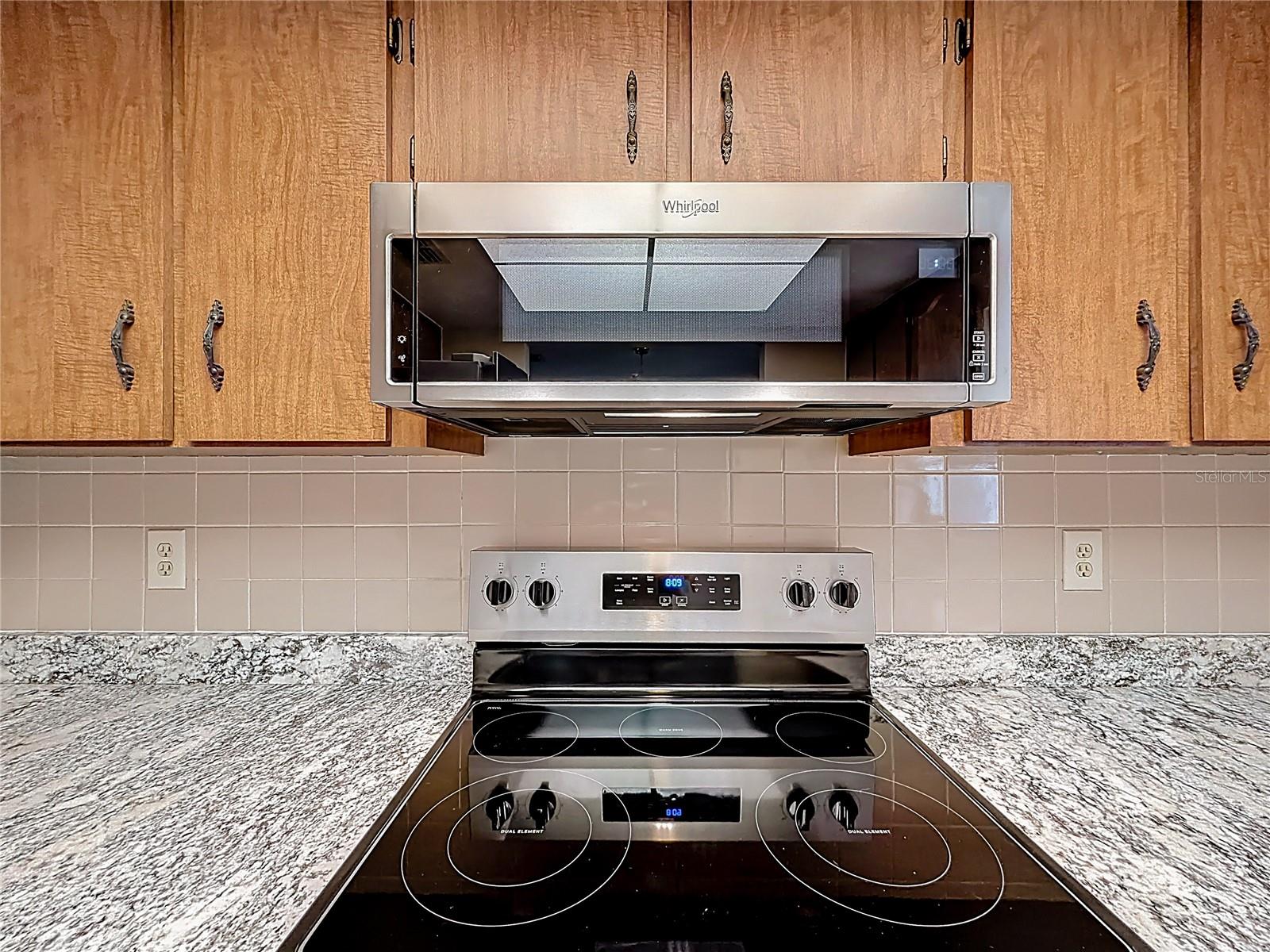 615 THIRD AVE, LADY LAKE, FL, 32159