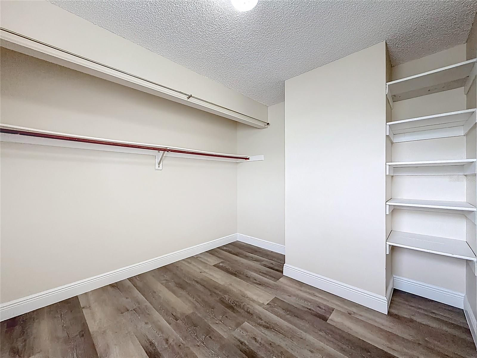 615 THIRD AVE, LADY LAKE, FL, 32159