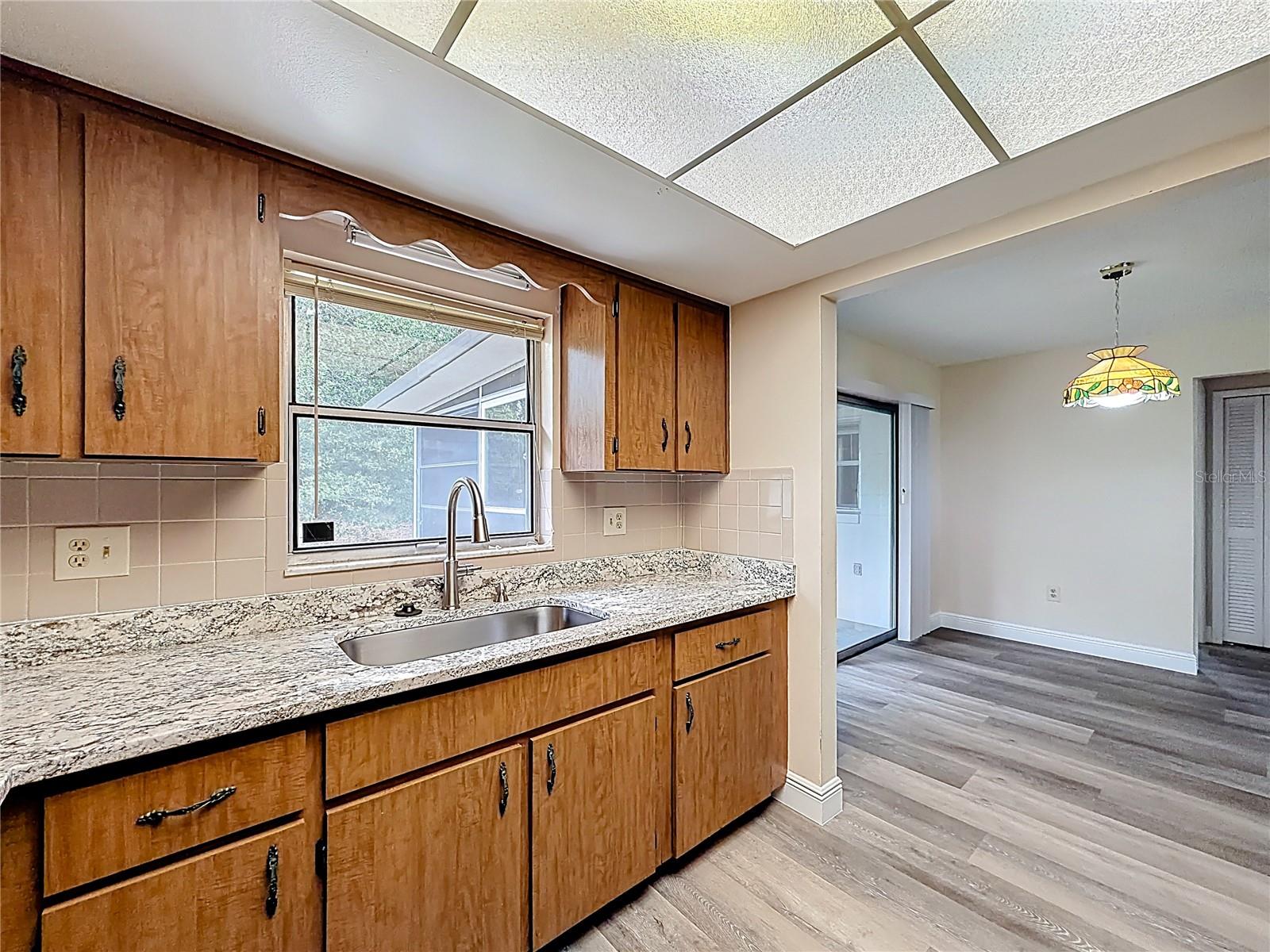 615 THIRD AVE, LADY LAKE, FL, 32159