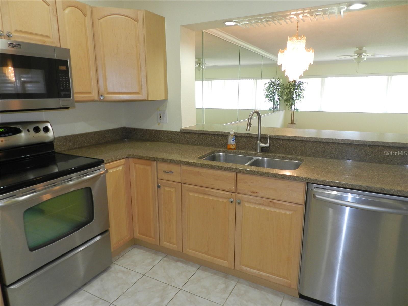 HARBOUR CLUB CONDO 1, BELLEAIR BLUFFS, FL, 33770