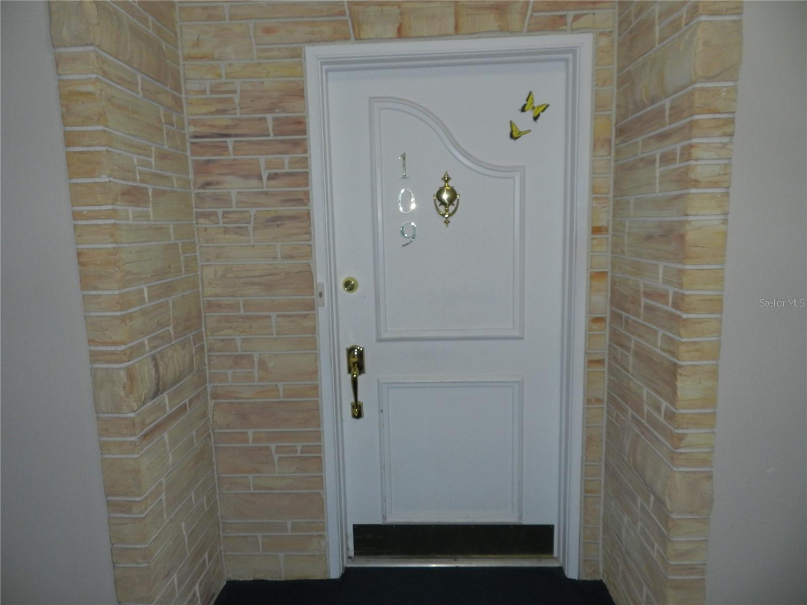 HARBOUR CLUB CONDO 1, BELLEAIR BLUFFS, FL, 33770