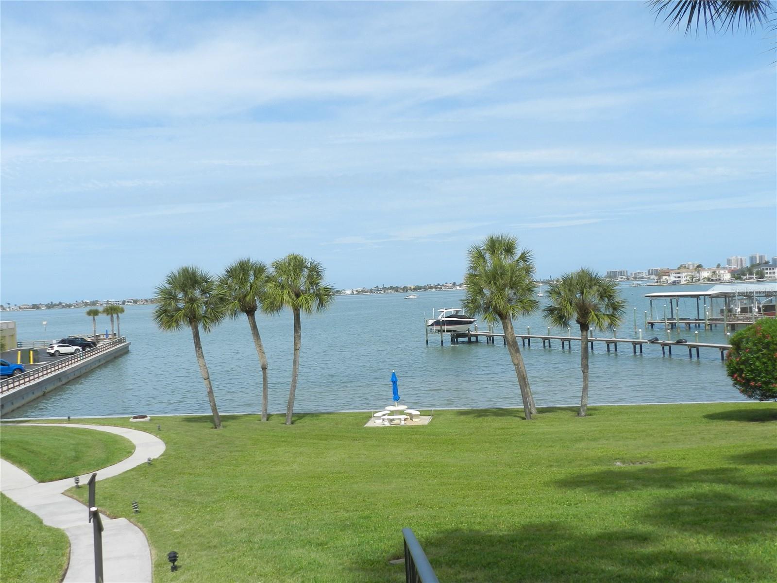 HARBOUR CLUB CONDO 1, BELLEAIR BLUFFS, FL, 33770