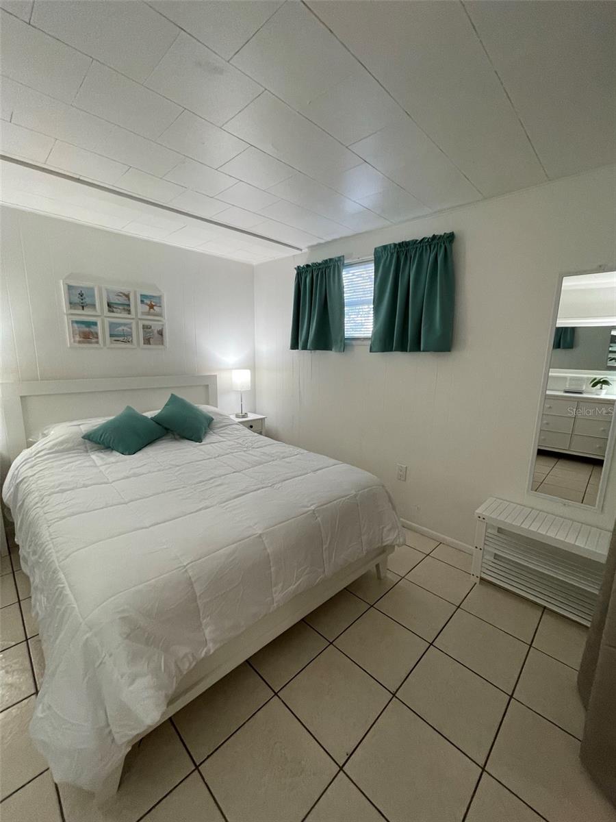 828 S TUTTLE AVE #B, SARASOTA, FL, 34237