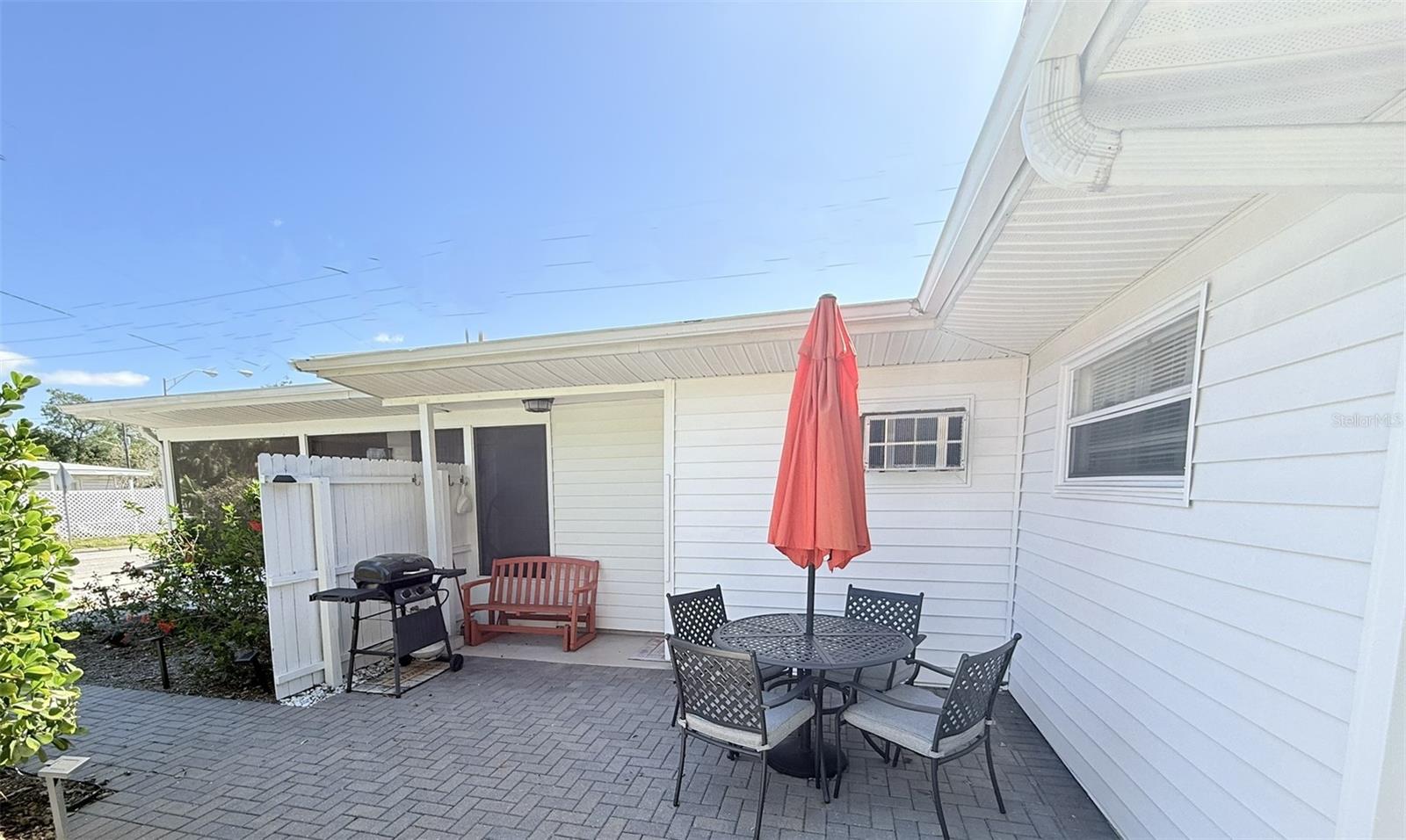 828 S TUTTLE AVE #B, SARASOTA, FL, 34237