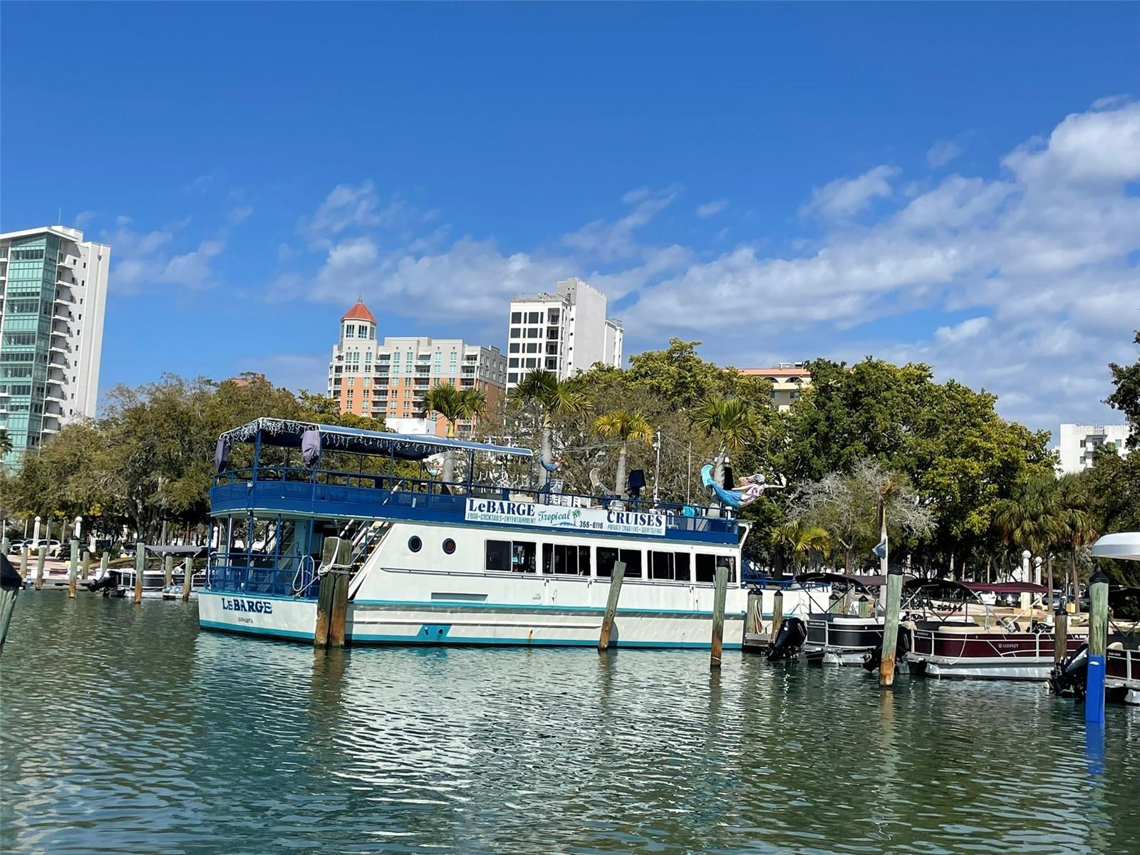 828 S TUTTLE AVE #B, SARASOTA, FL, 34237