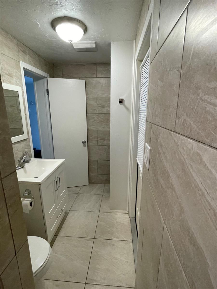 828 S TUTTLE AVE #B, SARASOTA, FL, 34237